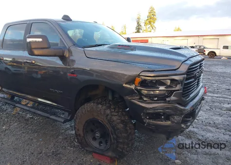 2024 Ram 2500 Laramie 4X4 6'4 Box z USA, uszkodzony, nr VIN 3C6UR5FL9RG262170